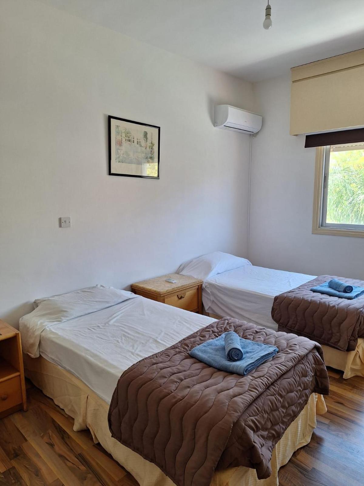 Terpsichore Holiday Apts ลิมาซอล ภายนอก รูปภาพ