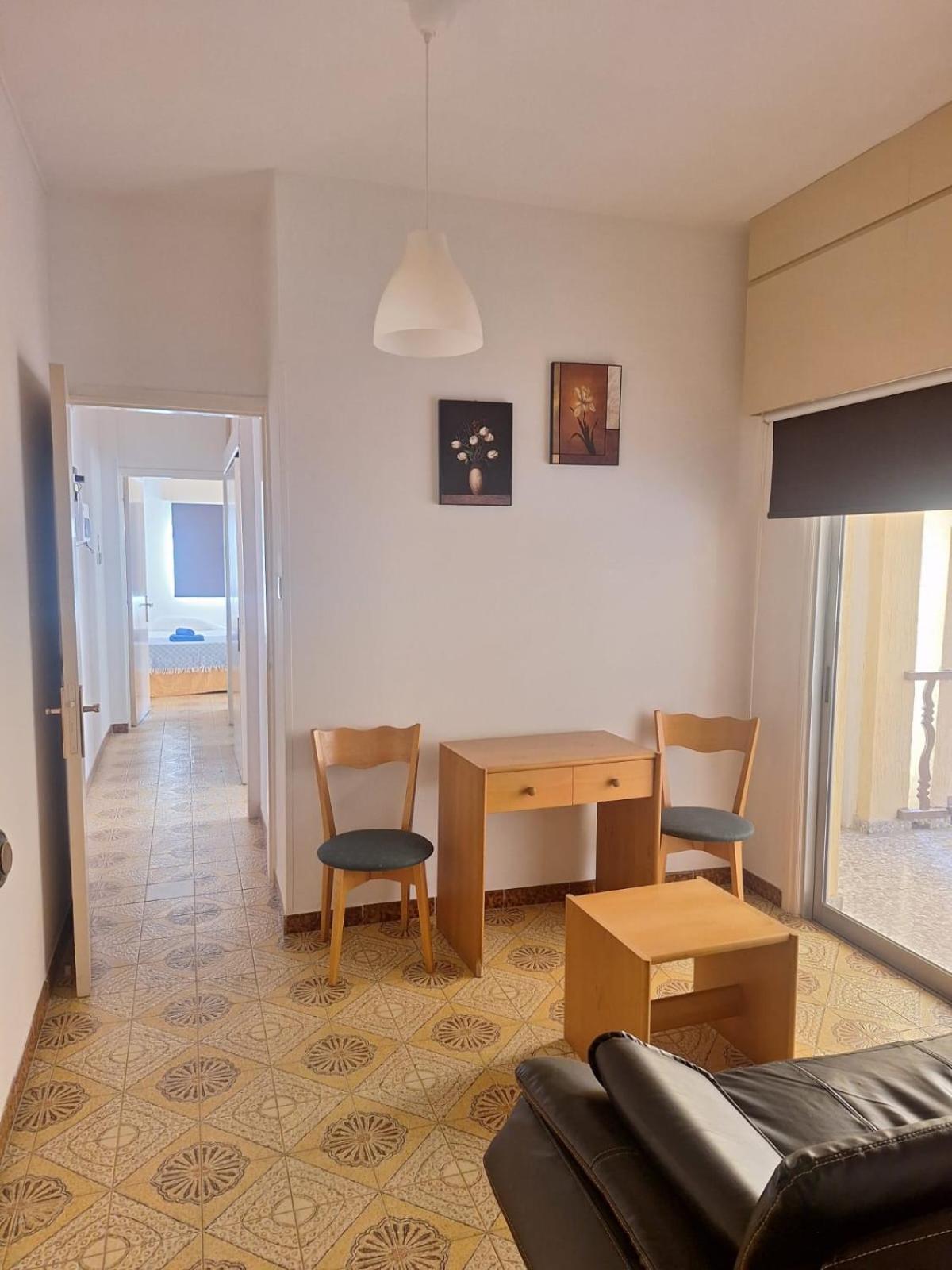 Terpsichore Holiday Apts ลิมาซอล ภายนอก รูปภาพ