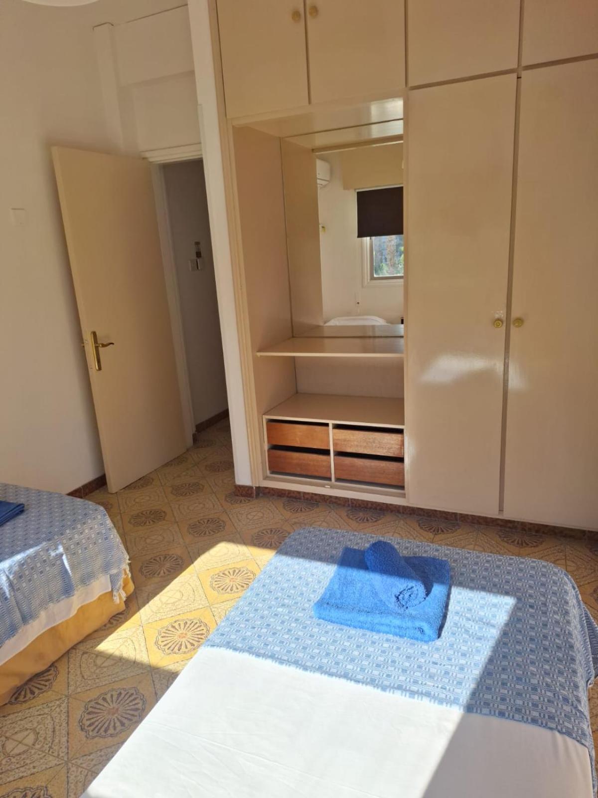 Terpsichore Holiday Apts ลิมาซอล ภายนอก รูปภาพ