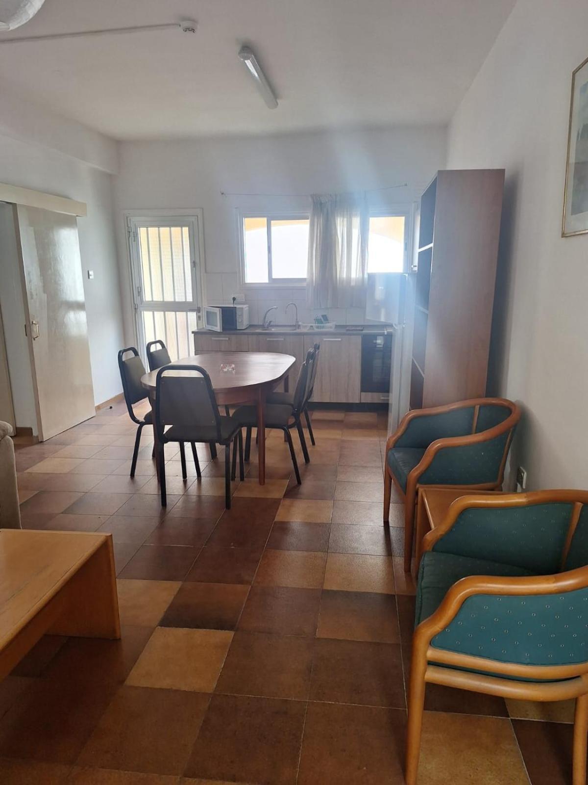 Terpsichore Holiday Apts ลิมาซอล ภายนอก รูปภาพ