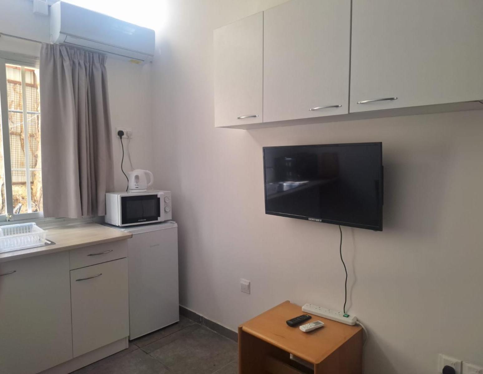 Terpsichore Holiday Apts ลิมาซอล ภายนอก รูปภาพ